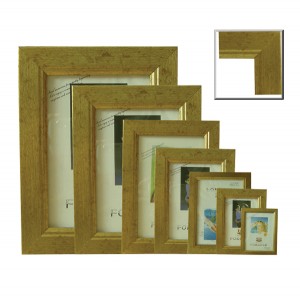 Πλαστική κορνίζα χρυσή επιτραπέζια 25Χ30 10401054