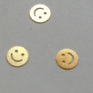 50 μεταλλικά διακοσμητικά νυχιών χρυσά Happy Face 40502059-21