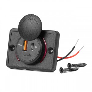 Amio - ΠΡΙΖΑ ΜΕ 2 ΘΥΡΕΣ-USB+USB-C ΚΑΙ ΚΑΠΑΚΙ 12/24V QUICK CHARGE 3.0 ΑΔΙΑΒΡΟΧΗ ΤΕΤΡΑΓΩΝΟ ΣΧΗΜΑ ΜΑΥΡΗ - 1 Τεμ. (04231/AM)